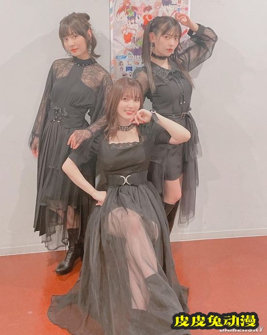 上坂堇参加京阿尼音乐会晒美照 黑丝“政委”十分可爱