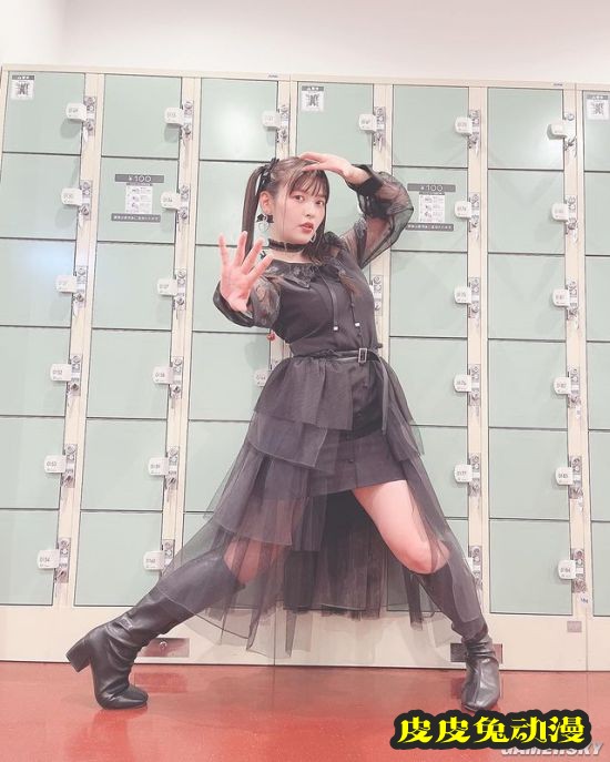 上坂堇参加京阿尼音乐会晒美照 黑丝“政委”十分可爱