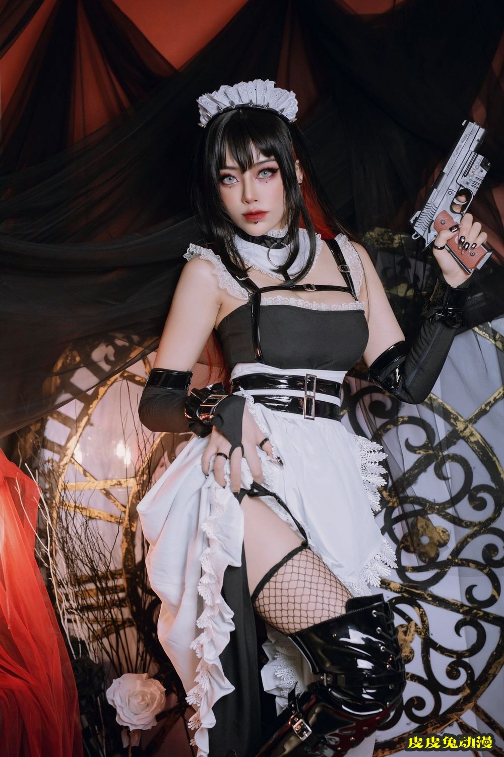 日本性感萝莉Byorul黑丝网袜女仆装束女武士主题性感写真