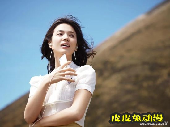 40岁宋慧乔花絮照公开 笑容甜美温婉动人