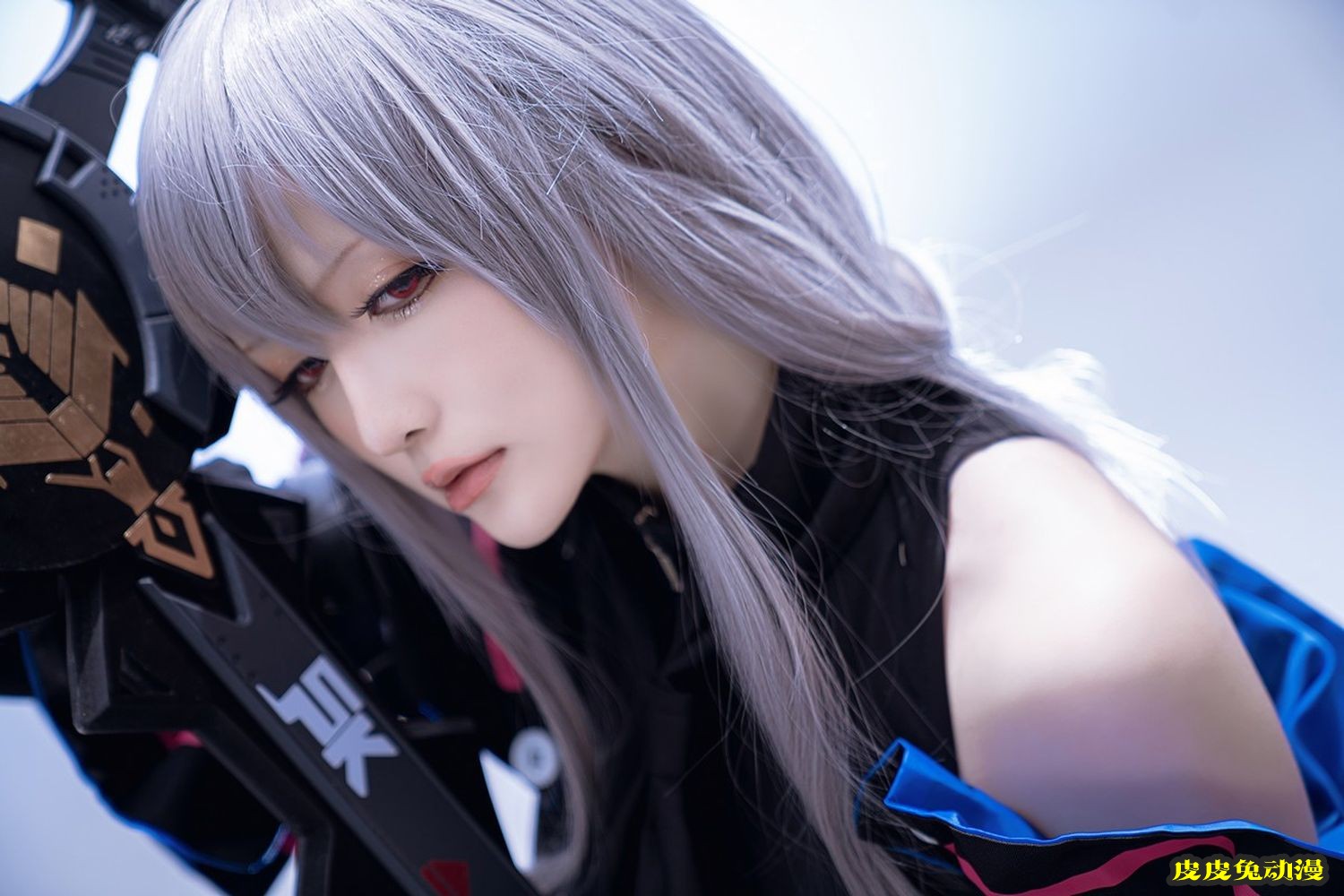 网络红人星之迟迟美少女战士装扮明日方舟六星近卫斯卡蒂