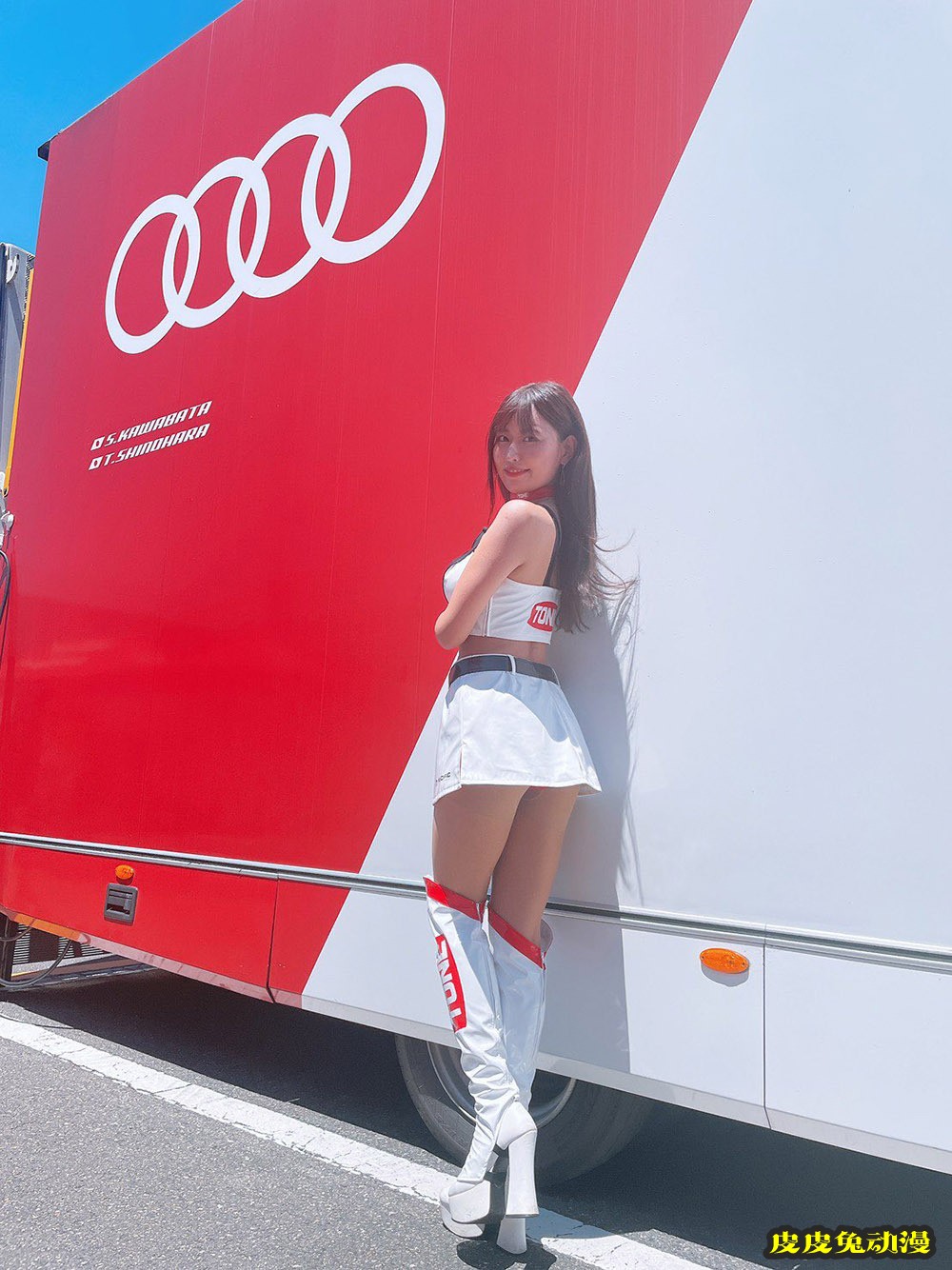 有一个隐藏的钓鱼佬女神 赛车女郎深水あきら