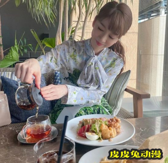 日本55岁“美魔女”身姿窈窕似少女 人生堪比大女主剧本