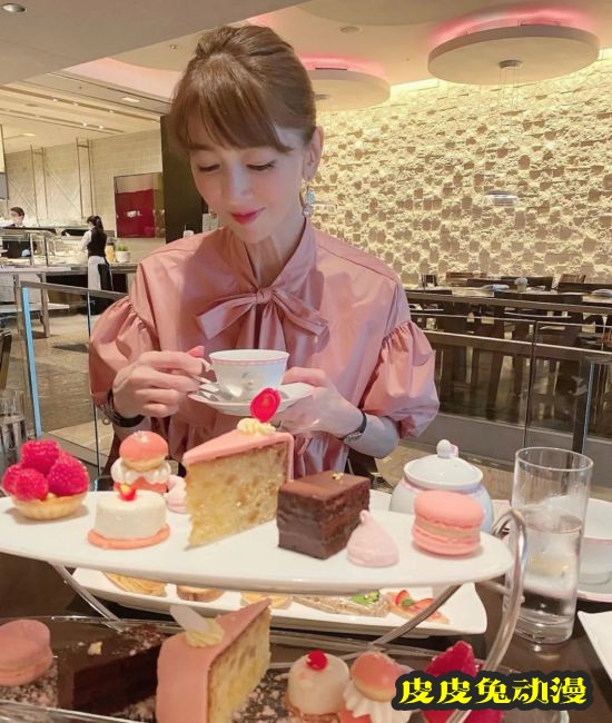 日本55岁“美魔女”身姿窈窕似少女 人生堪比大女主剧本