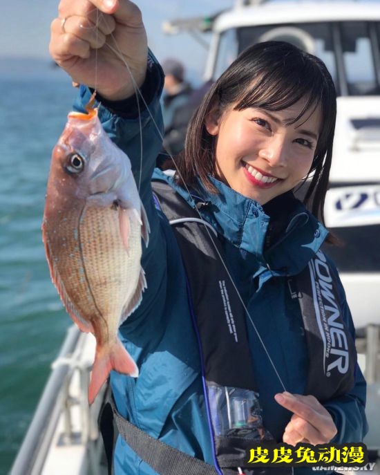 日本钓鱼佬的女神阪本智子 原来是位33岁的辣妈
