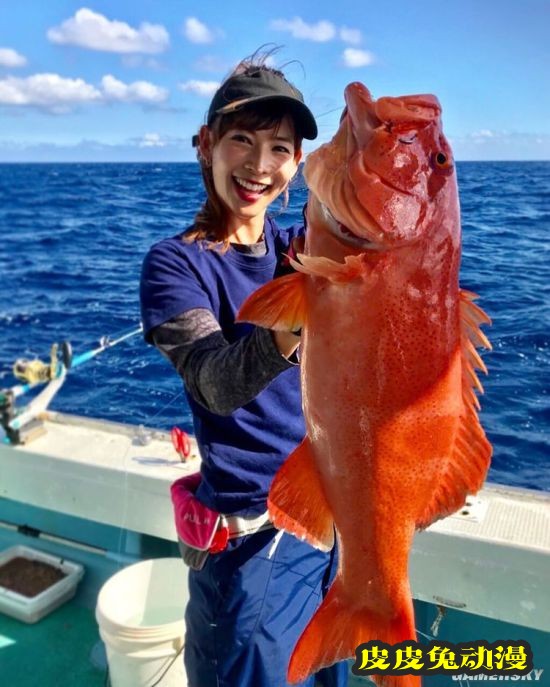 日本钓鱼佬的女神阪本智子 原来是位33岁的辣妈