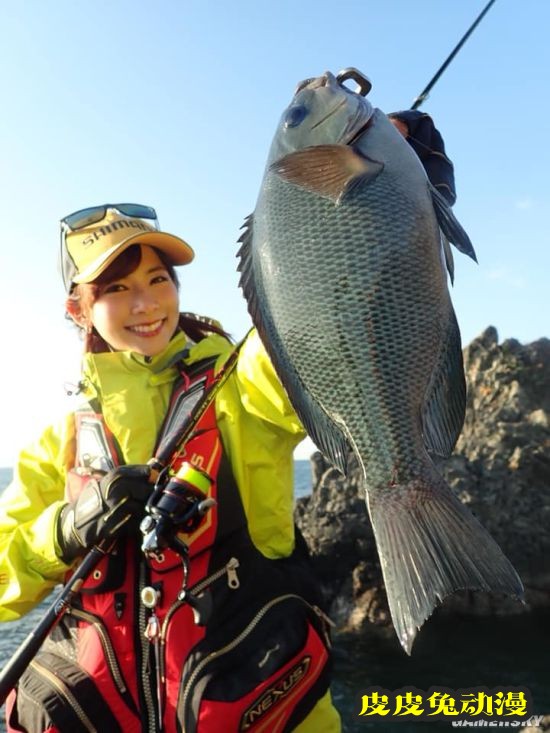 日本钓鱼佬的女神阪本智子 原来是位33岁的辣妈