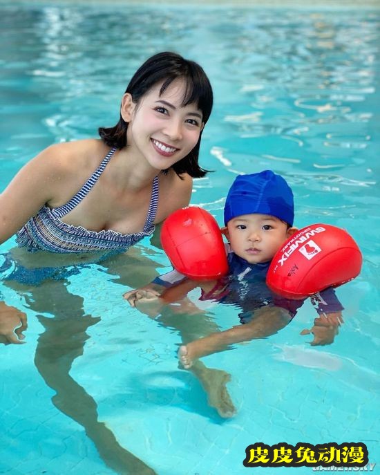 日本钓鱼佬的女神阪本智子 原来是位33岁的辣妈