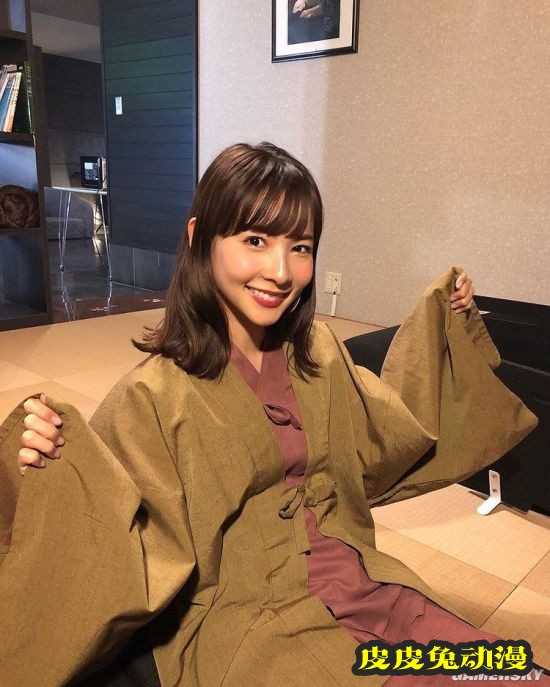 日本钓鱼佬的女神阪本智子 原来是位33岁的辣妈