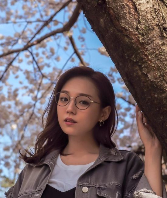 日本写真女星筱崎爱重返写真界 气质更加成熟