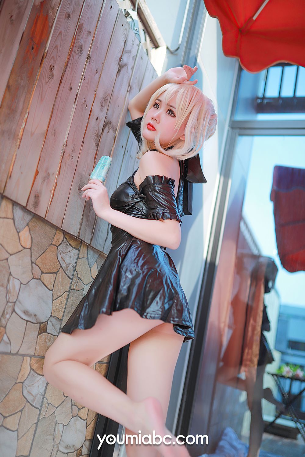 动漫博主您的蛋蛋黑皮短裙COS装扮Fate/Stay-Night黑呆