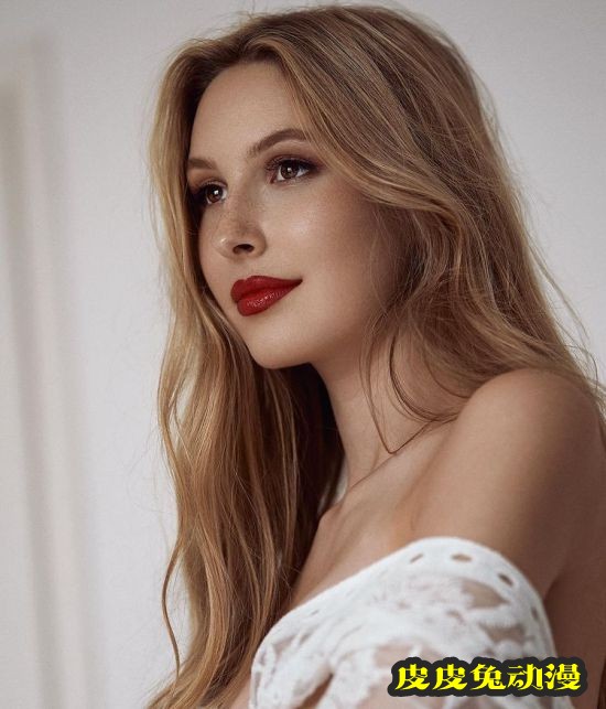 嫩腰美腿的高挑美人 拥有魔鬼身材的德国天使