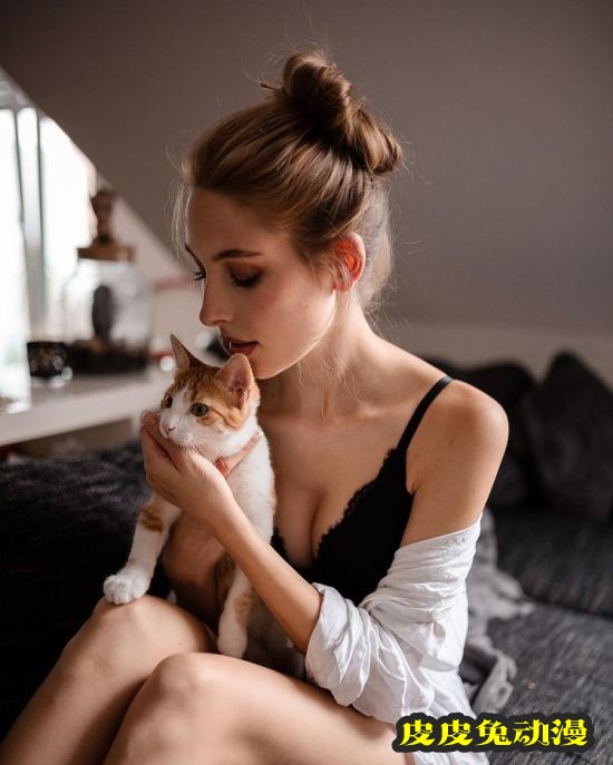 嫩腰美腿的高挑美人 拥有魔鬼身材的德国天使