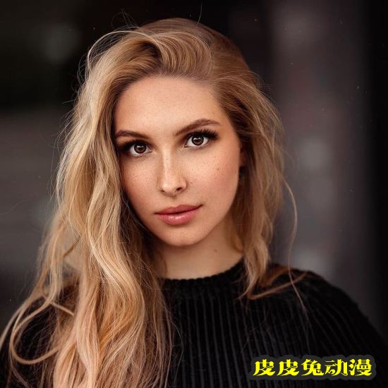 嫩腰美腿的高挑美人 拥有魔鬼身材的德国天使