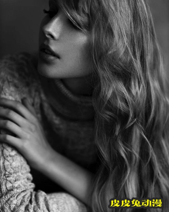 嫩腰美腿的高挑美人 拥有魔鬼身材的德国天使