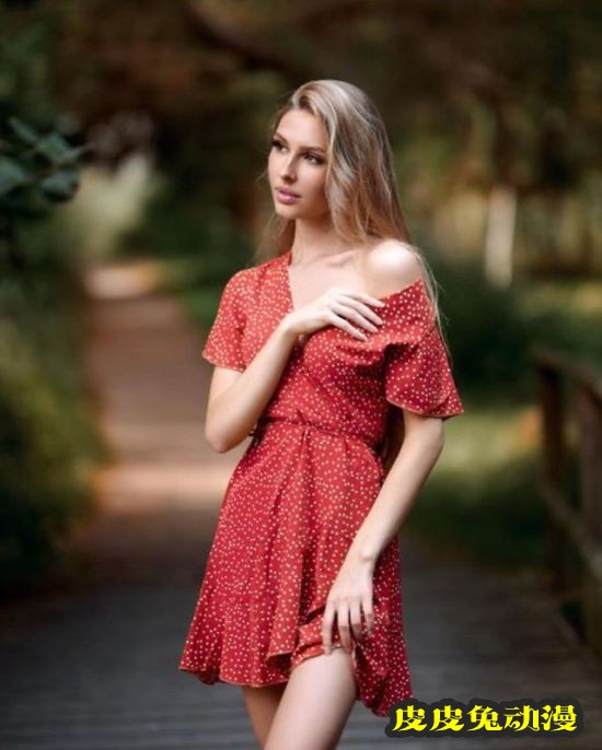 嫩腰美腿的高挑美人 拥有魔鬼身材的德国天使