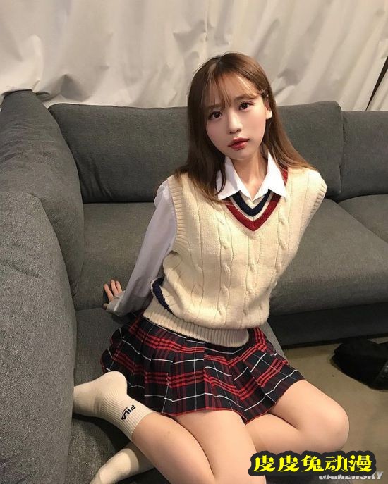 身材比打碟更火辣 韩国网红DJ硬实力惊人