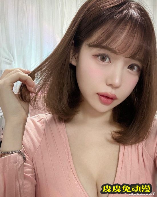 身材比打碟更火辣 韩国网红DJ硬实力惊人