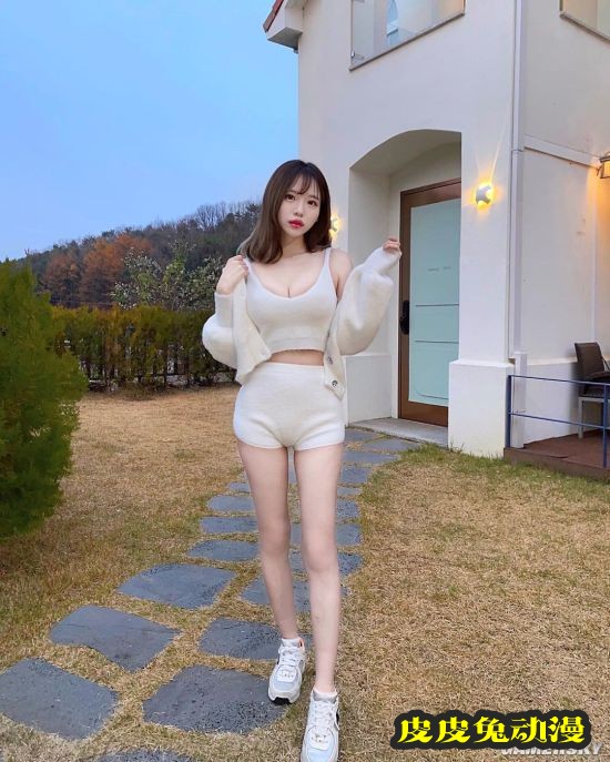 身材比打碟更火辣 韩国网红DJ硬实力惊人