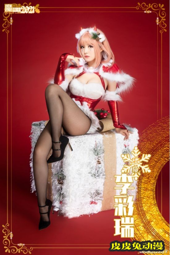 黑丝泳装和高达少女 魔导士跨年COSPLAY美图大赏