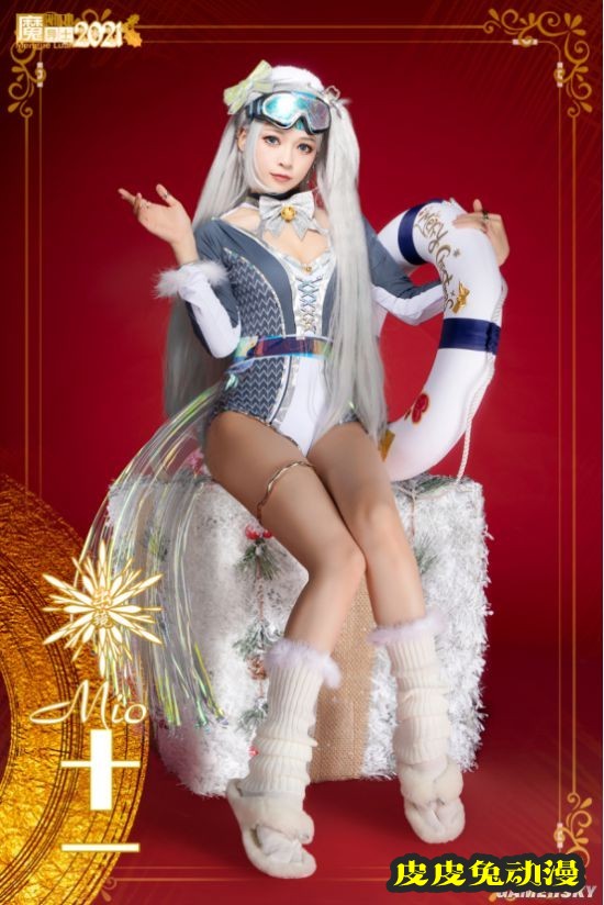 黑丝泳装和高达少女 魔导士跨年COSPLAY美图大赏