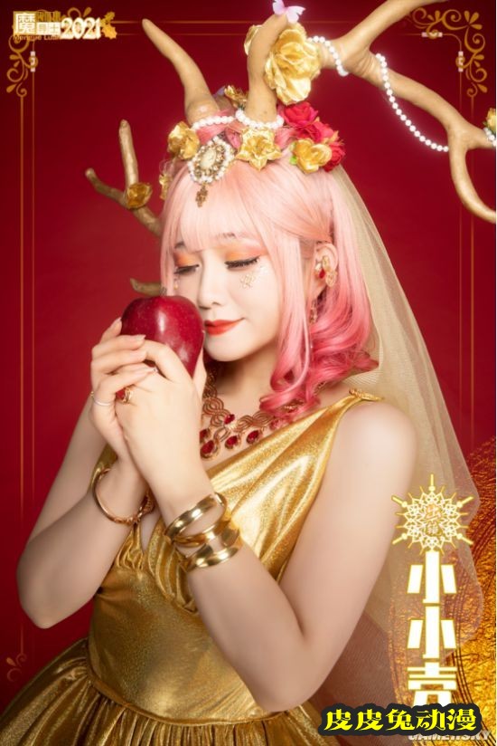 黑丝泳装和高达少女 魔导士跨年COSPLAY美图大赏