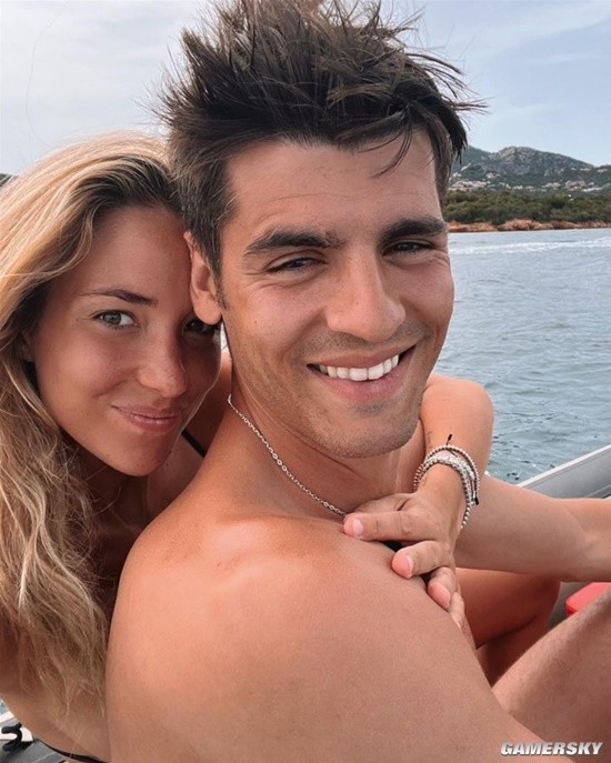 世界杯“大嫂团”：巧克力肌辣妈Alice Campello