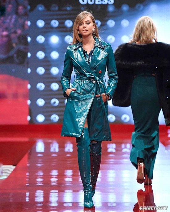 世界杯“大嫂团” 身材逆天的以色列模特