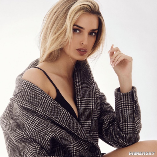 世界杯“大嫂团” 英国球员格里利什模特女友