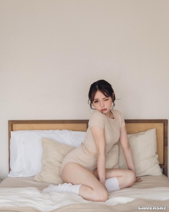 31岁依旧饱含纯欲美感 日本模特黑泷玛丽亚