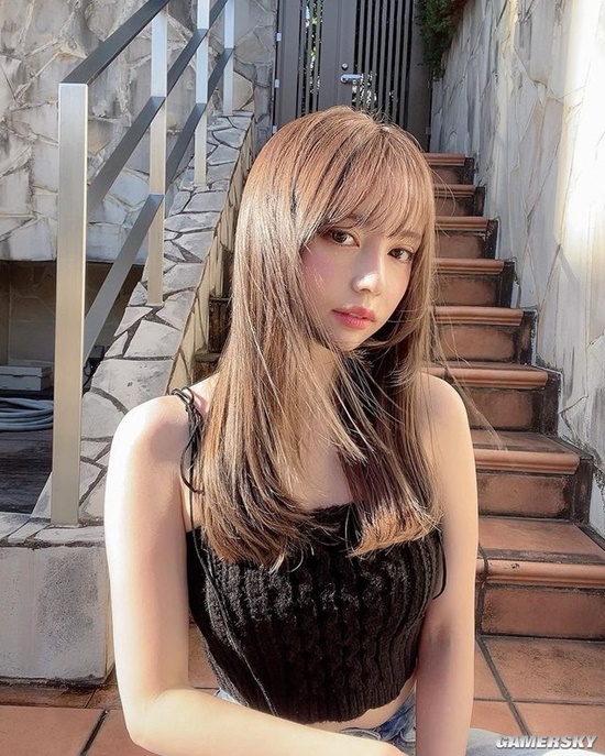 31岁依旧饱含纯欲美感 日本模特黑泷玛丽亚