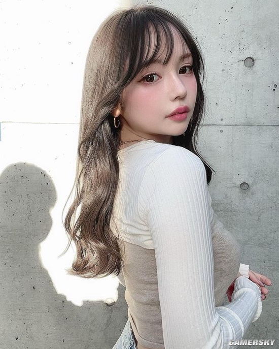 31岁依旧饱含纯欲美感 日本模特黑泷玛丽亚