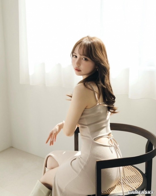 31岁依旧饱含纯欲美感 日本模特黑泷玛丽亚