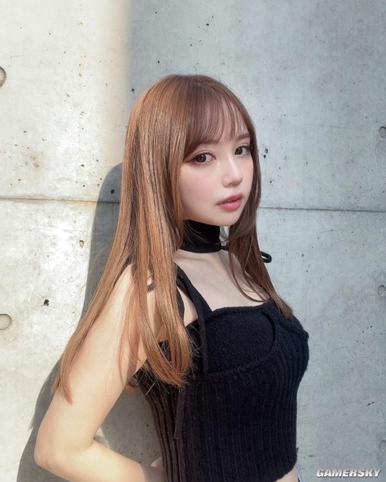 31岁依旧饱含纯欲美感 日本模特黑泷玛丽亚