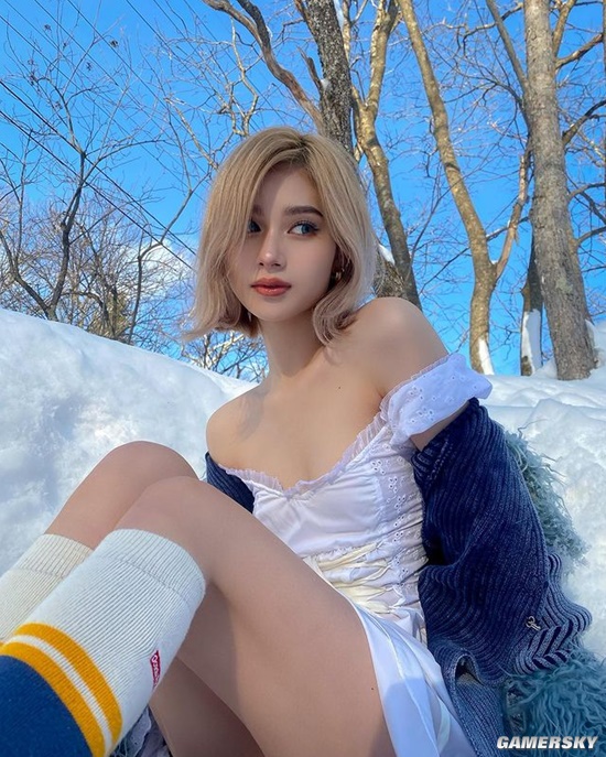 时尚模特转行美妆博主 日本精致辣妹南部桃伽