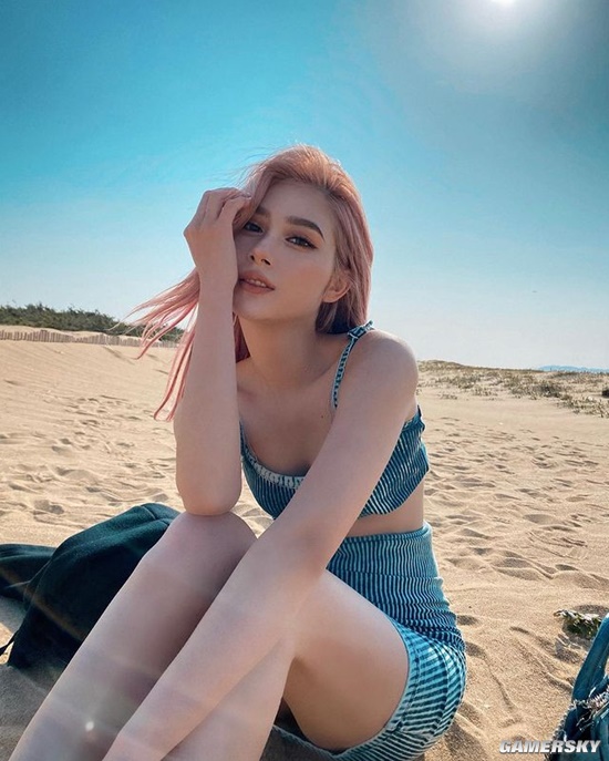 时尚模特转行美妆博主 日本精致辣妹南部桃伽