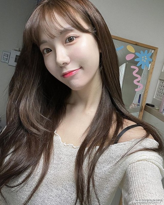 衣服太火辣曾被封禁？韩国模特学穿搭