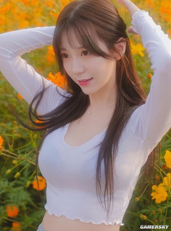 衣服太火辣曾被封禁？韩国模特学穿搭