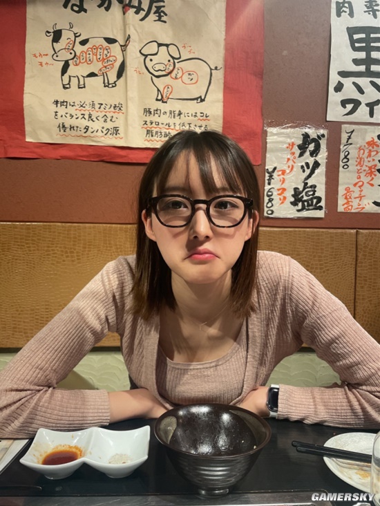 她是懂姿势的 日本9头身美女主播秀极致身材