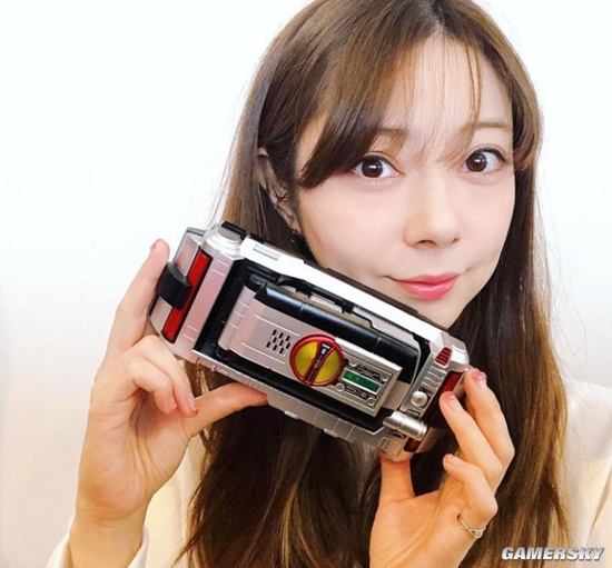 魅力无法拒绝 成为人妻后再拍写真的日本女星