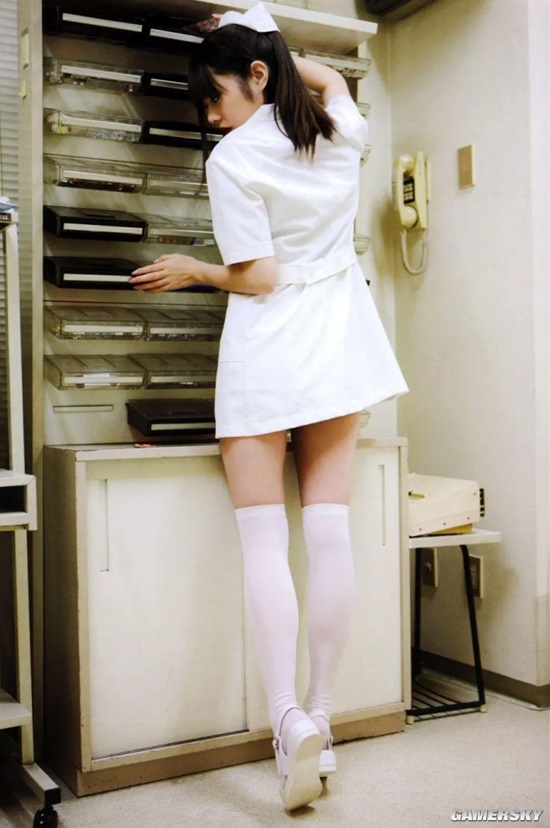 魅力无法拒绝 成为人妻后再拍写真的日本女星