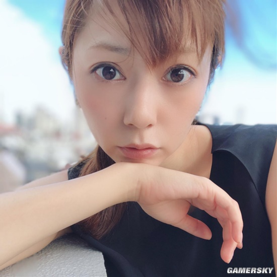 魅力无法拒绝 成为人妻后再拍写真的日本女星