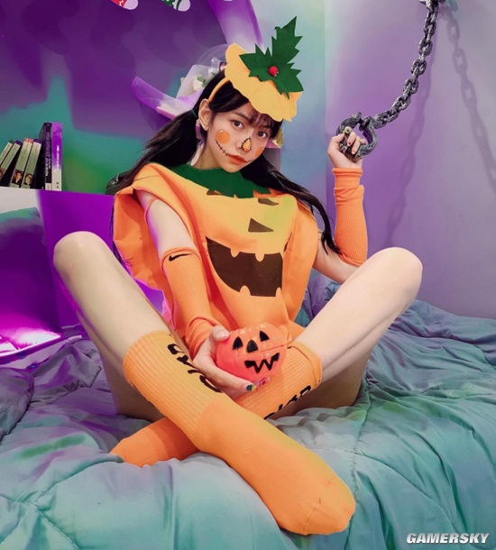 身材火辣的冷艳御姐 越南健身美女腰臀比迷人