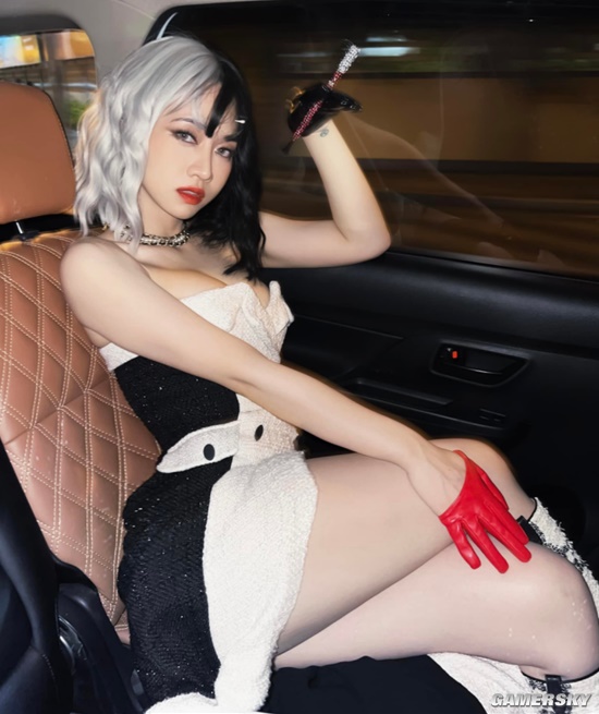 身材火辣的冷艳御姐 越南健身美女腰臀比迷人