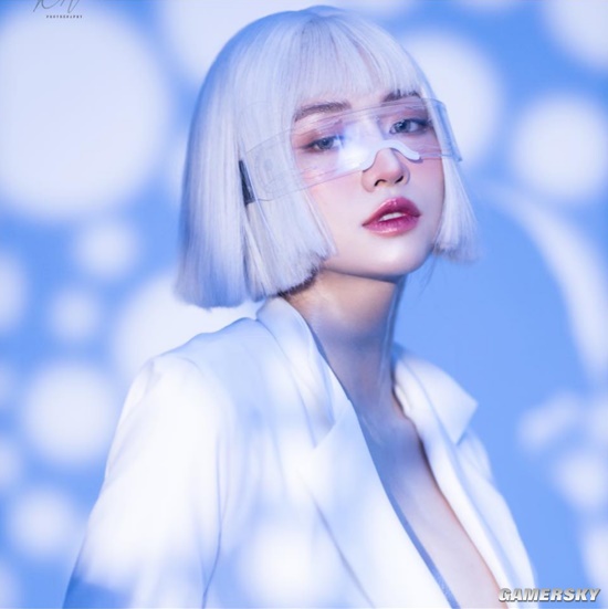 身材火辣的冷艳御姐 越南健身美女腰臀比迷人