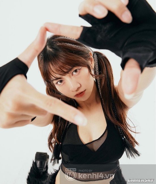 身材火辣的冷艳御姐 越南健身美女腰臀比迷人