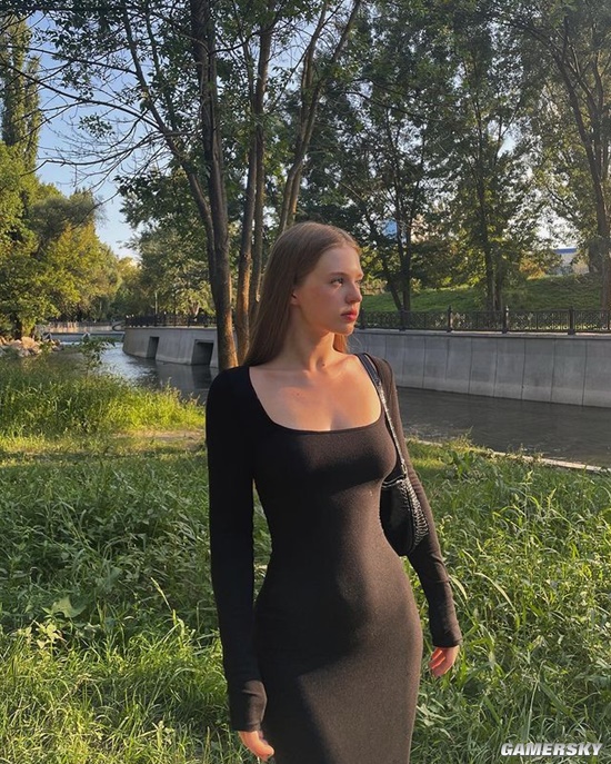 精致颜值+肉感身材 远嫁韩国的俄罗斯人妻正妹