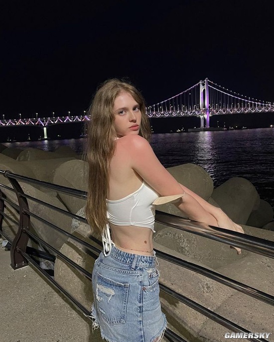 精致颜值+肉感身材 远嫁韩国的俄罗斯人妻正妹