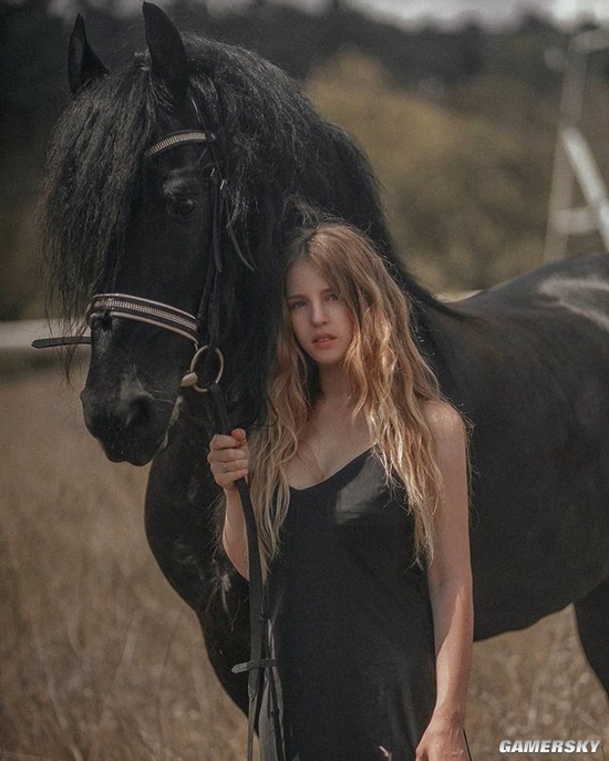 精致颜值+肉感身材 远嫁韩国的俄罗斯人妻正妹