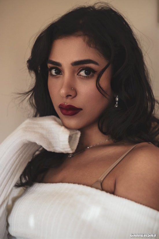 人美声甜的电竞美女 《Dota2》女主播“约旦妹”